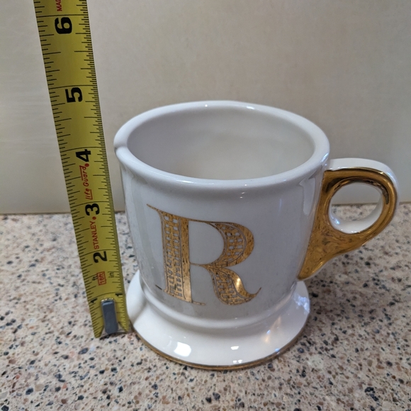 ANTHROPOLOLGIE/ "R" Coffee Mug with Gold Detailing - Picture 6 of 7